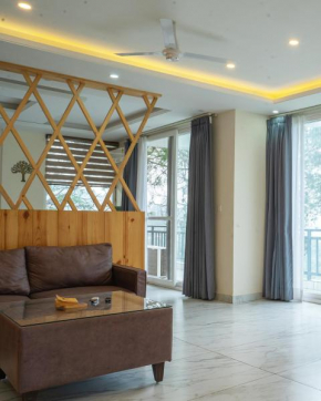 The Good Vibes Kasauli Premium bedroom Suite HORNBILL